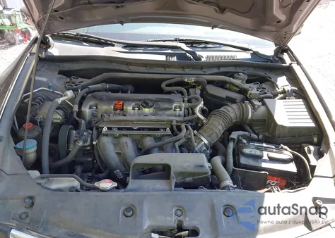 2011 Honda Accord 2.4 Ex-L from USA, damaged, VIN 1HGCP2F87BA083393